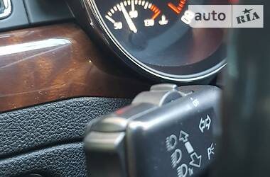 Седан Skoda Superb 2013 в 