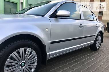 Седан Skoda Superb 2003 в 