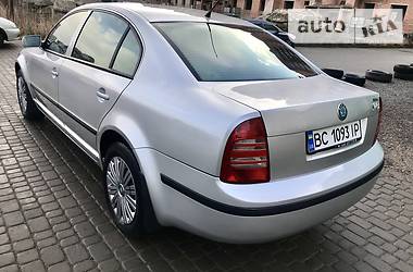 Седан Skoda Superb 2003 в 