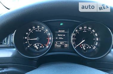 Універсал Skoda Superb 2011 в 