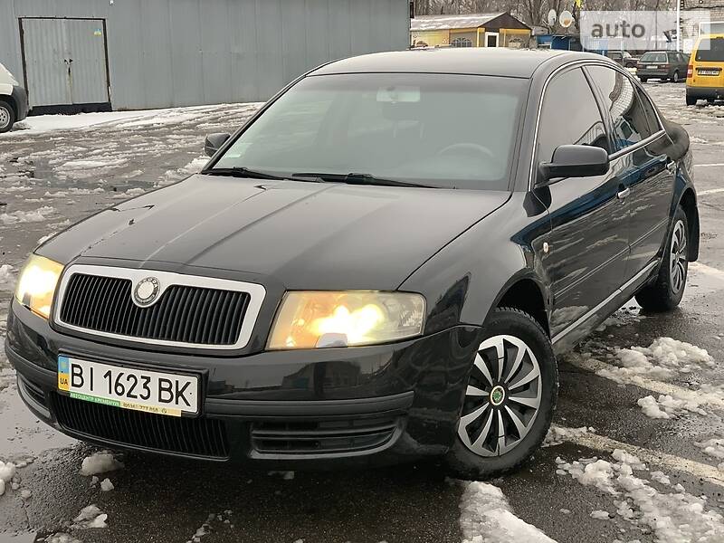 Седан Skoda Superb 2006 в Горішніх Плавнях