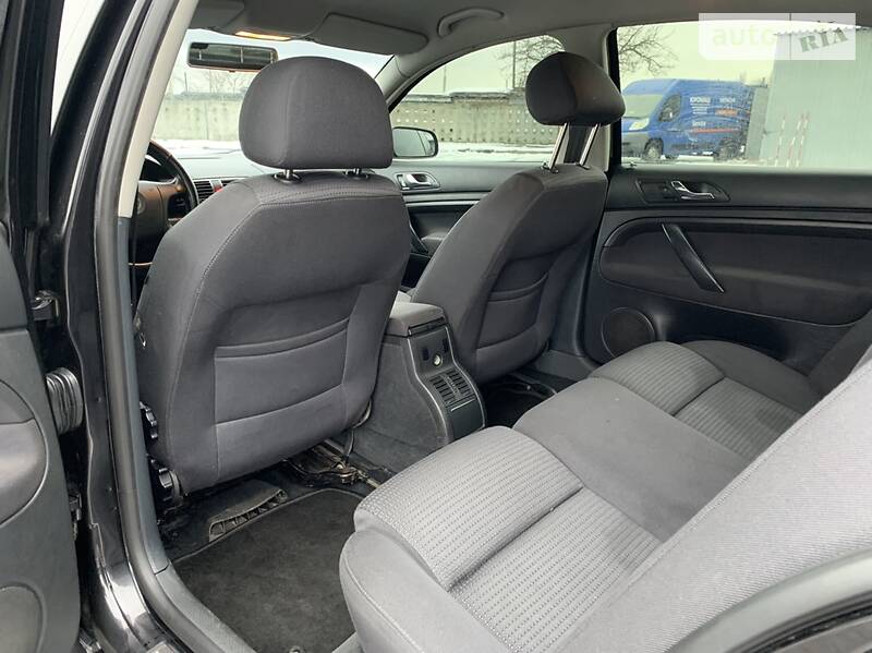 Седан Skoda Superb 2006 в Горішніх Плавнях