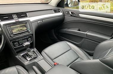 Універсал Skoda Superb 2011 в 