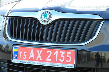 Седан Skoda Superb 2010 в 
