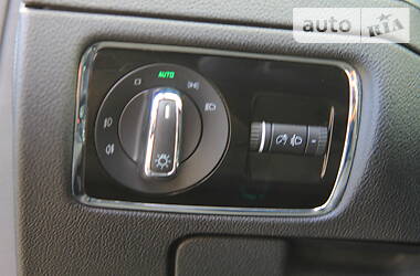 Седан Skoda Superb 2010 в 