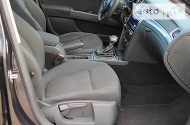 Седан Skoda Superb 2010 в 
