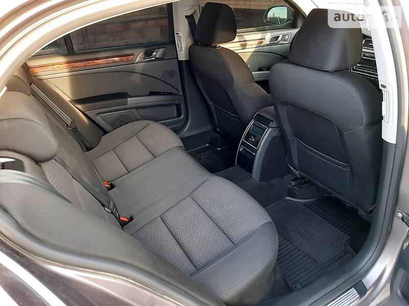 Седан Skoda Superb 2012 в Дніпрі