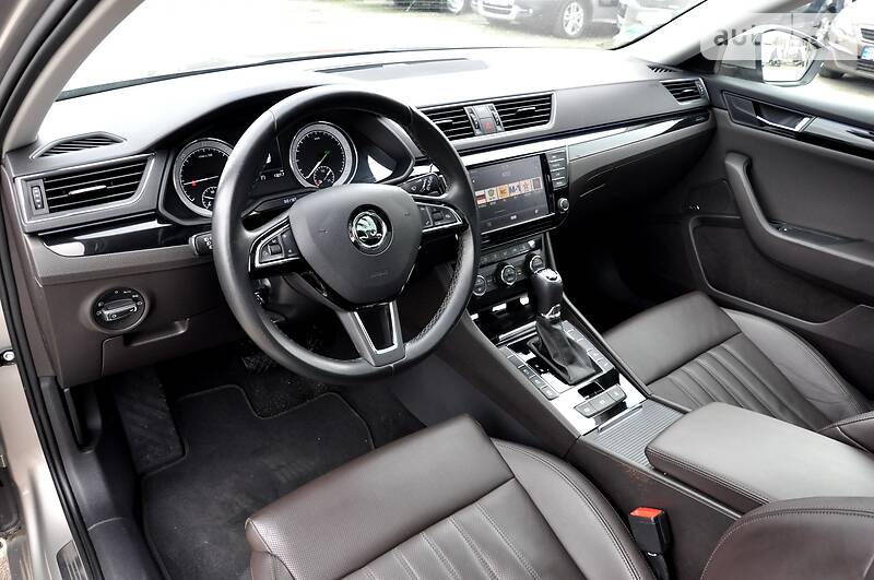 Седан Skoda Superb 2017 в Львові фото 44 Седан Skoda Superb 2017 в Львові