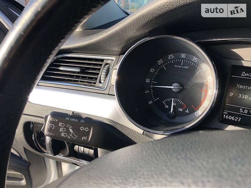 Універсал Skoda Superb 2011 в Радивиліві
