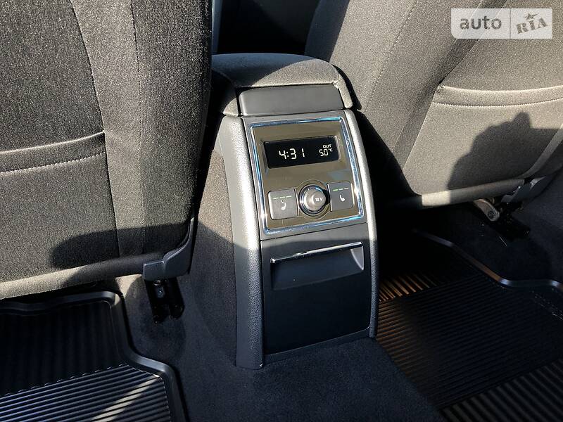 Універсал Skoda Superb 2011 в Радивиліві