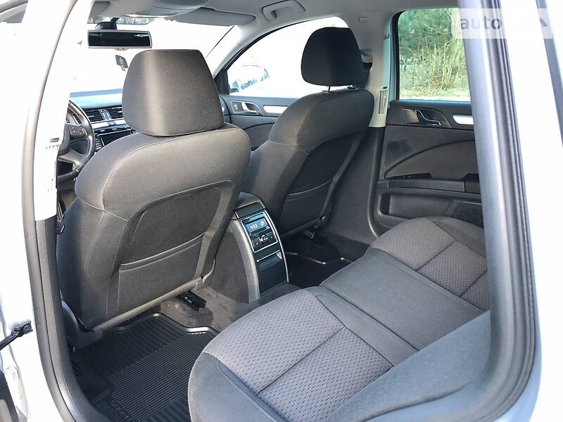 Універсал Skoda Superb 2011 в Радивиліві