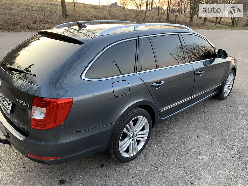 Універсал Skoda Superb 2013 в Львові