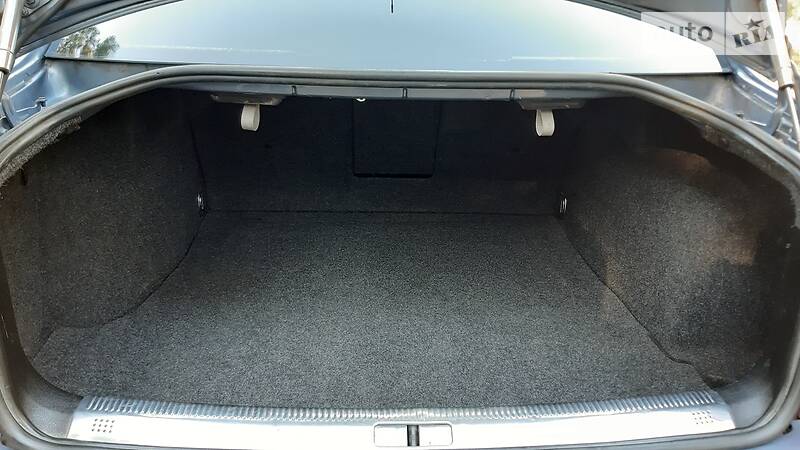 Седан Skoda Superb 2004 в Кропивницькому