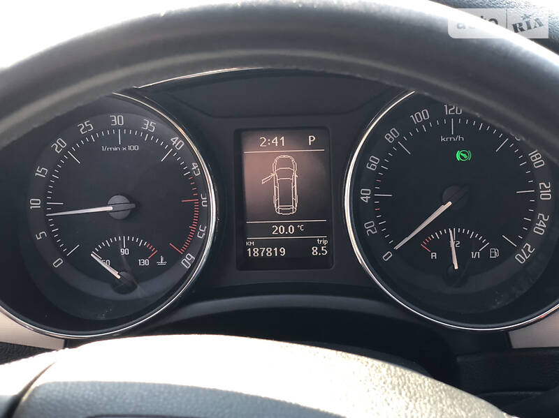 Універсал Skoda Superb 2010 в Житомирі