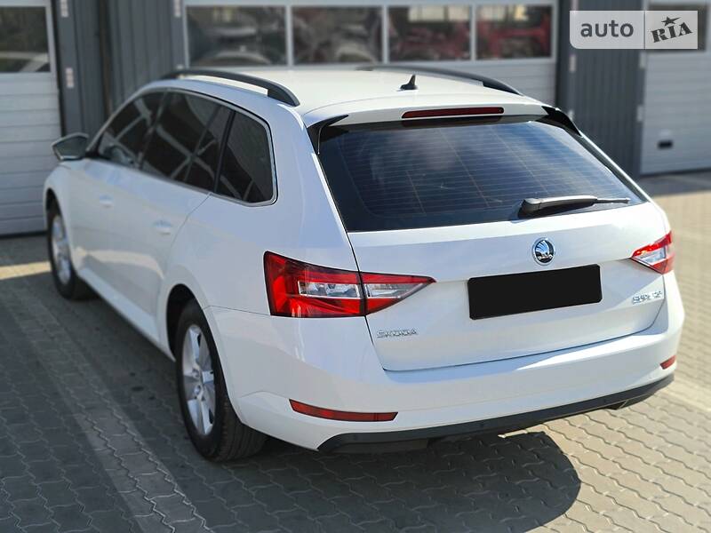 Універсал Skoda Superb 2016 в Мукачевому