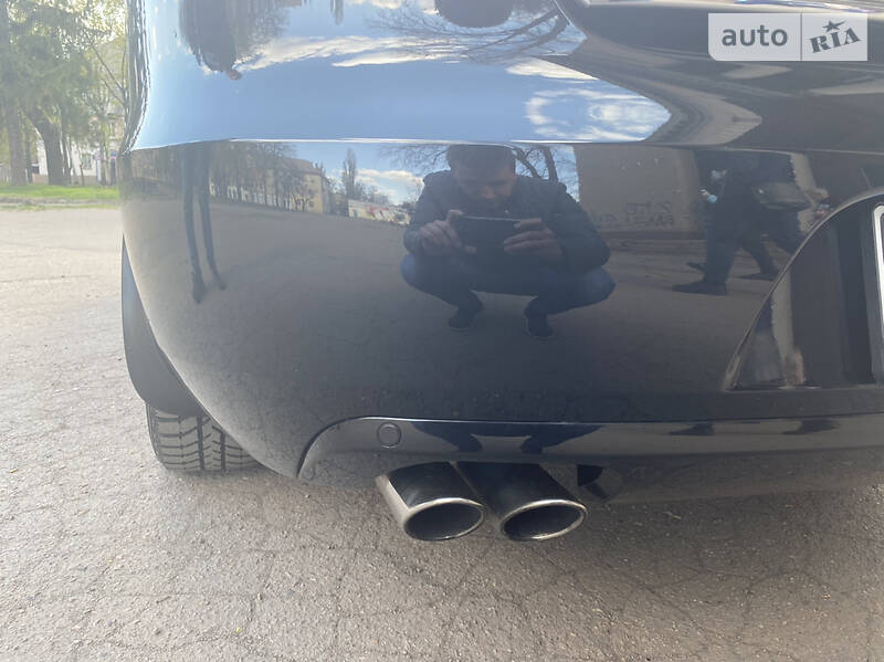 Седан Skoda Superb 2010 в Кривому Розі