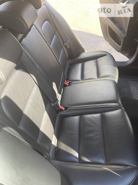 Седан Skoda Superb 2010 в Кривому Розі