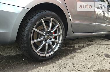 Універсал Skoda Superb 2011 в 