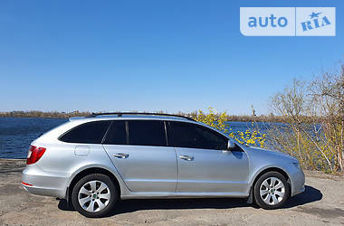 Універсал Skoda Superb 2010 в 