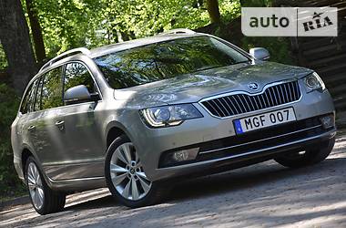 Універсал Skoda Superb 2015 в 