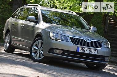 Універсал Skoda Superb 2015 в 