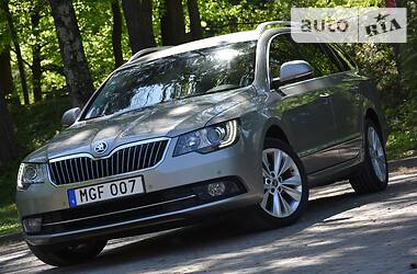 Універсал Skoda Superb 2015 в 