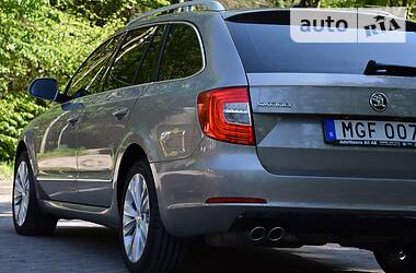 Універсал Skoda Superb 2015 в 
