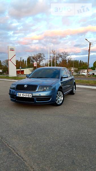 Седан Skoda Superb 2004 в Кропивницькому