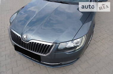 Ліфтбек Skoda Superb 2014 в 