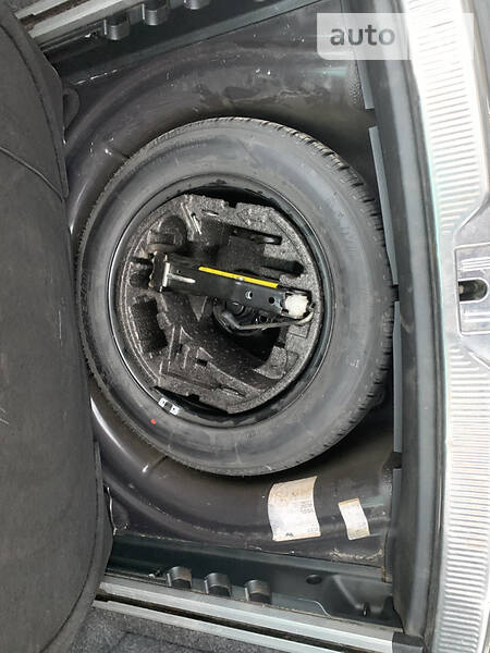 Універсал Skoda Superb 2010 в Тернополі