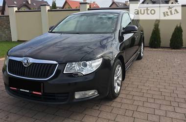 Седан Skoda Superb 2012 в Самборе