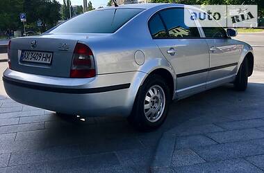 Седан Skoda Superb 2008 в Харькове