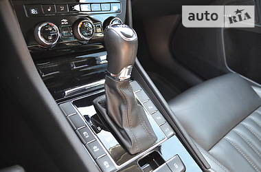 Універсал Skoda Superb 2018 в 