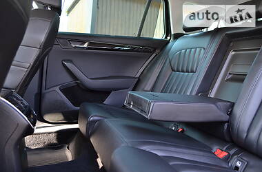 Універсал Skoda Superb 2018 в 