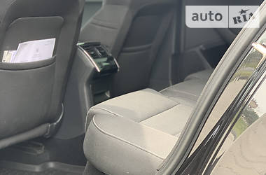 Седан Skoda Superb 2018 в 