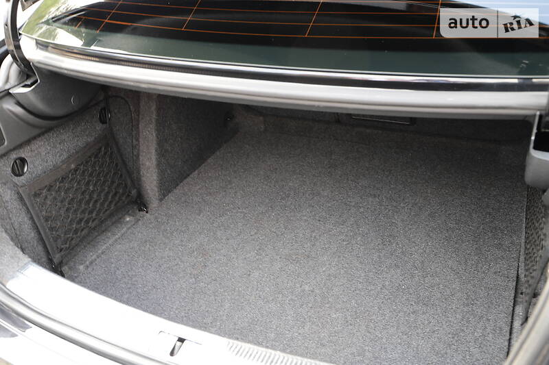 Седан Skoda Superb 2015 в Івано-Франківську