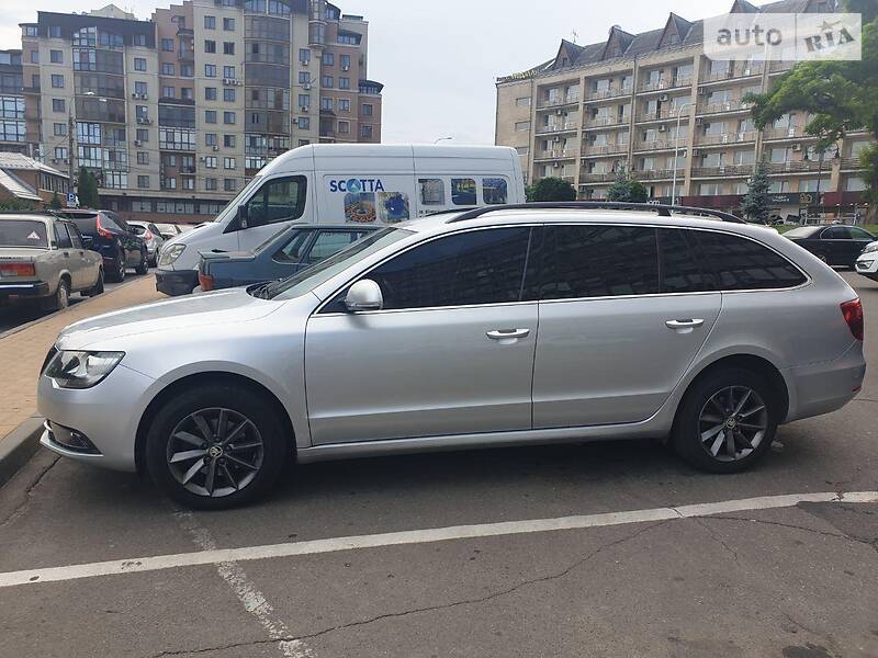 Універсал Skoda Superb 2013 в Вінниці