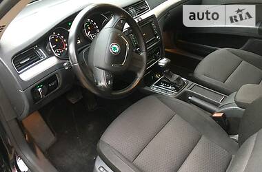 Універсал Skoda Superb 2012 в Чернівцях