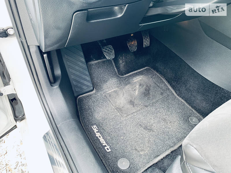 Універсал Skoda Superb 2017 в Рівному