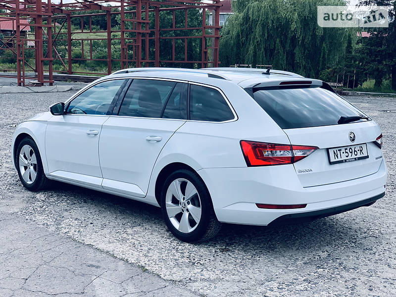 Універсал Skoda Superb 2017 в Рівному