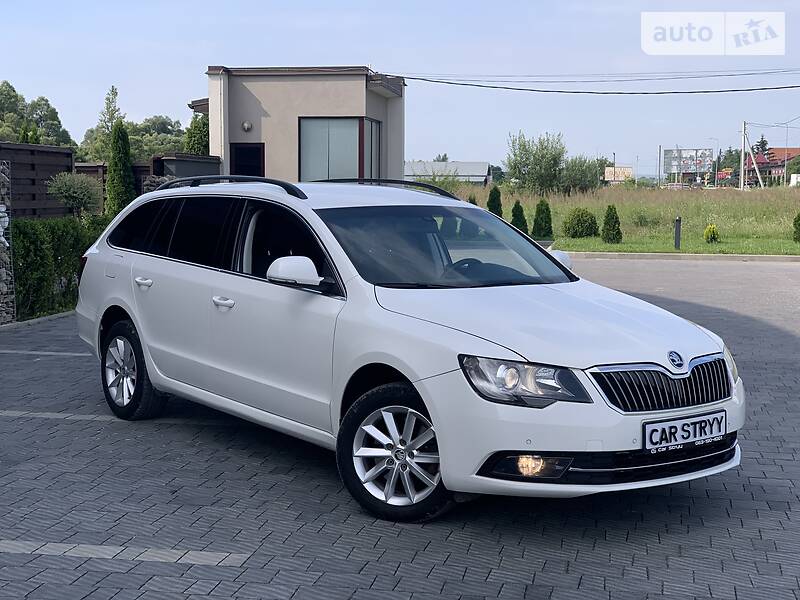 Універсал Skoda Superb 2013 в Стрию