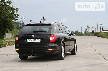 Універсал Skoda Superb 2012 в Чернівцях