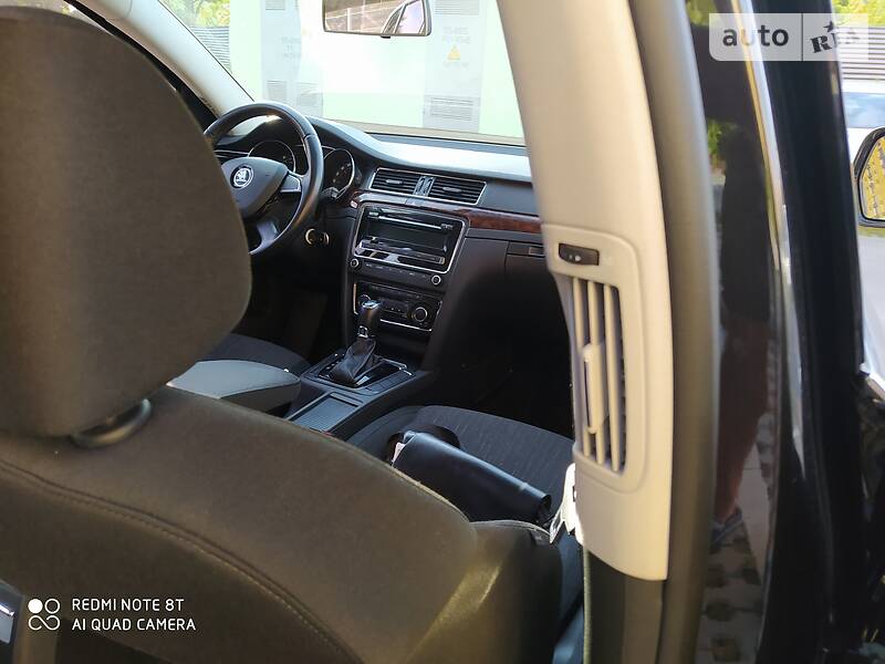 Седан Skoda Superb 2014 в Києві