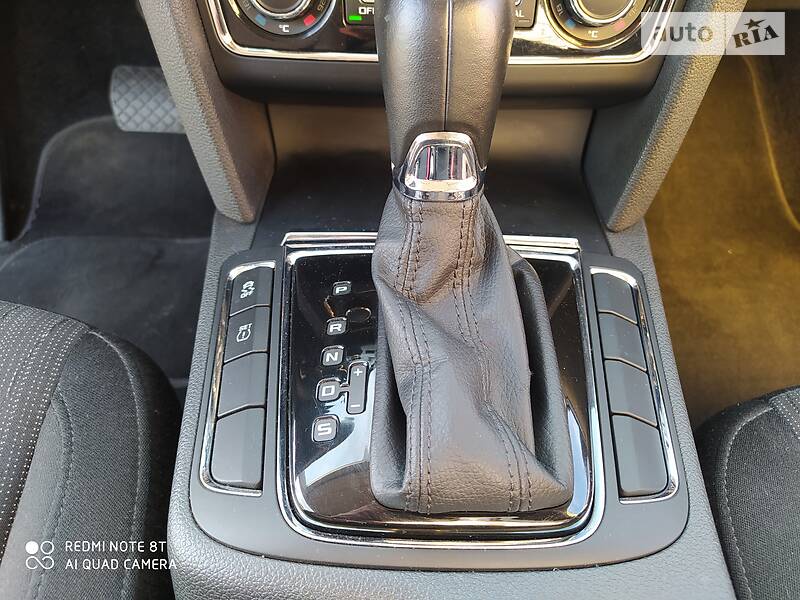 Седан Skoda Superb 2014 в Києві