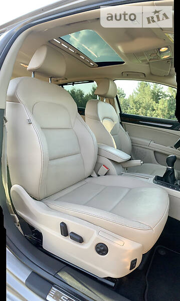 Седан Skoda Superb 2015 в Днепре