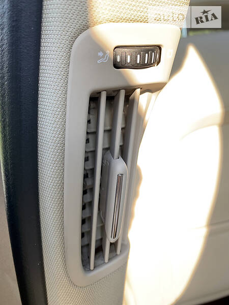 Седан Skoda Superb 2015 в Днепре