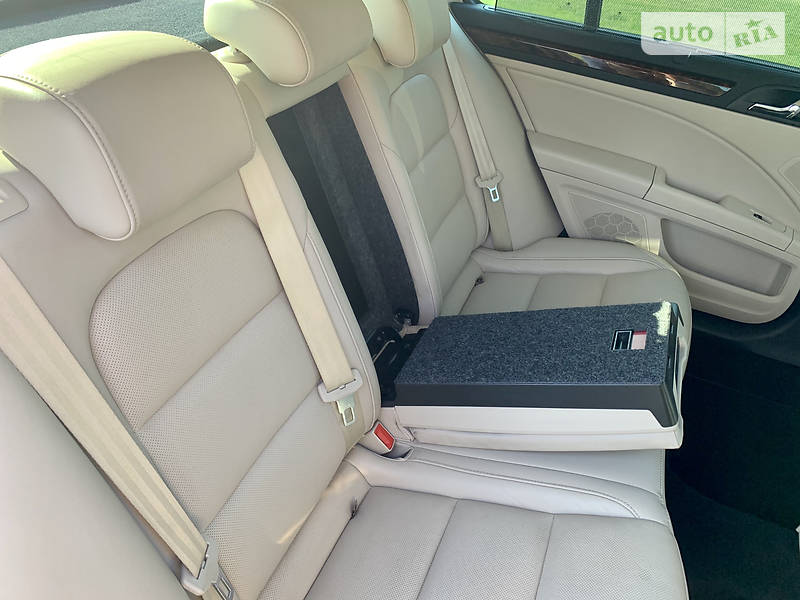Седан Skoda Superb 2015 в Днепре