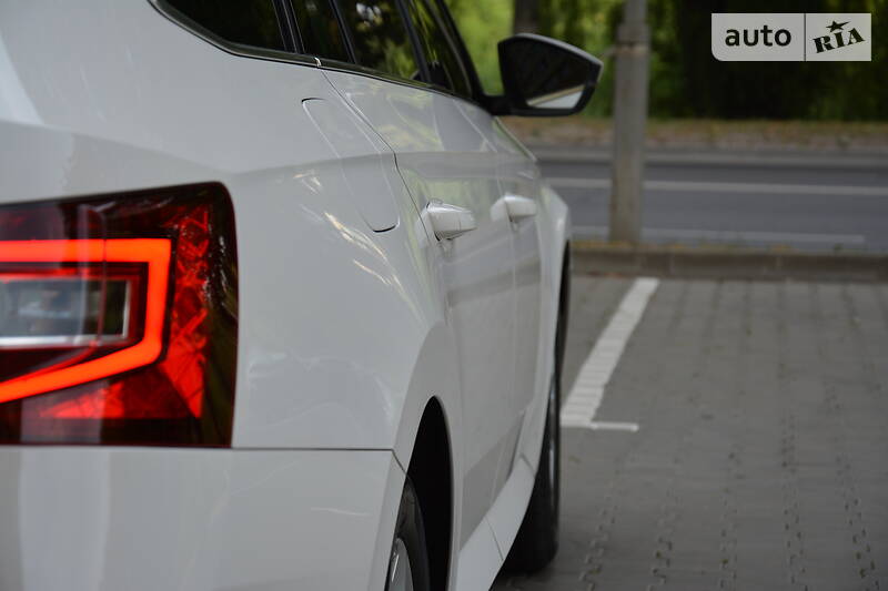 Універсал Skoda Superb 2017 в Луцьку