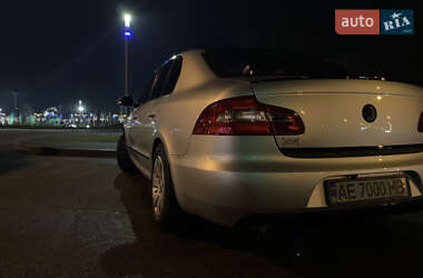 Лифтбек Skoda Superb 2012 в 