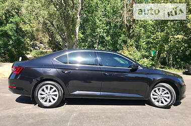 Ліфтбек Skoda Superb 2019 в 